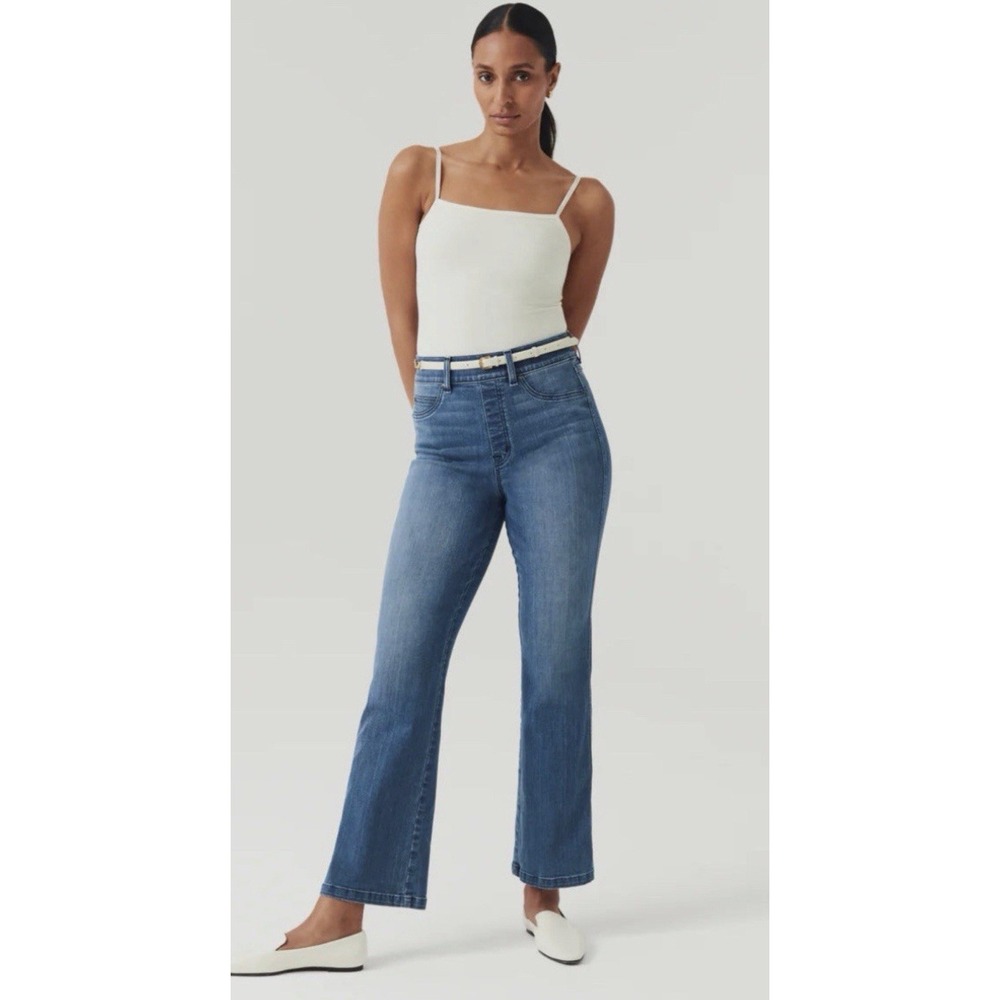 NWT SPANX Women Denim Cropped Kick Flare Jeans sz.MP Vintage Indigo Blue 20541Q